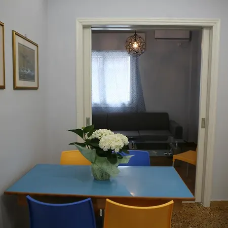 Marika Athens